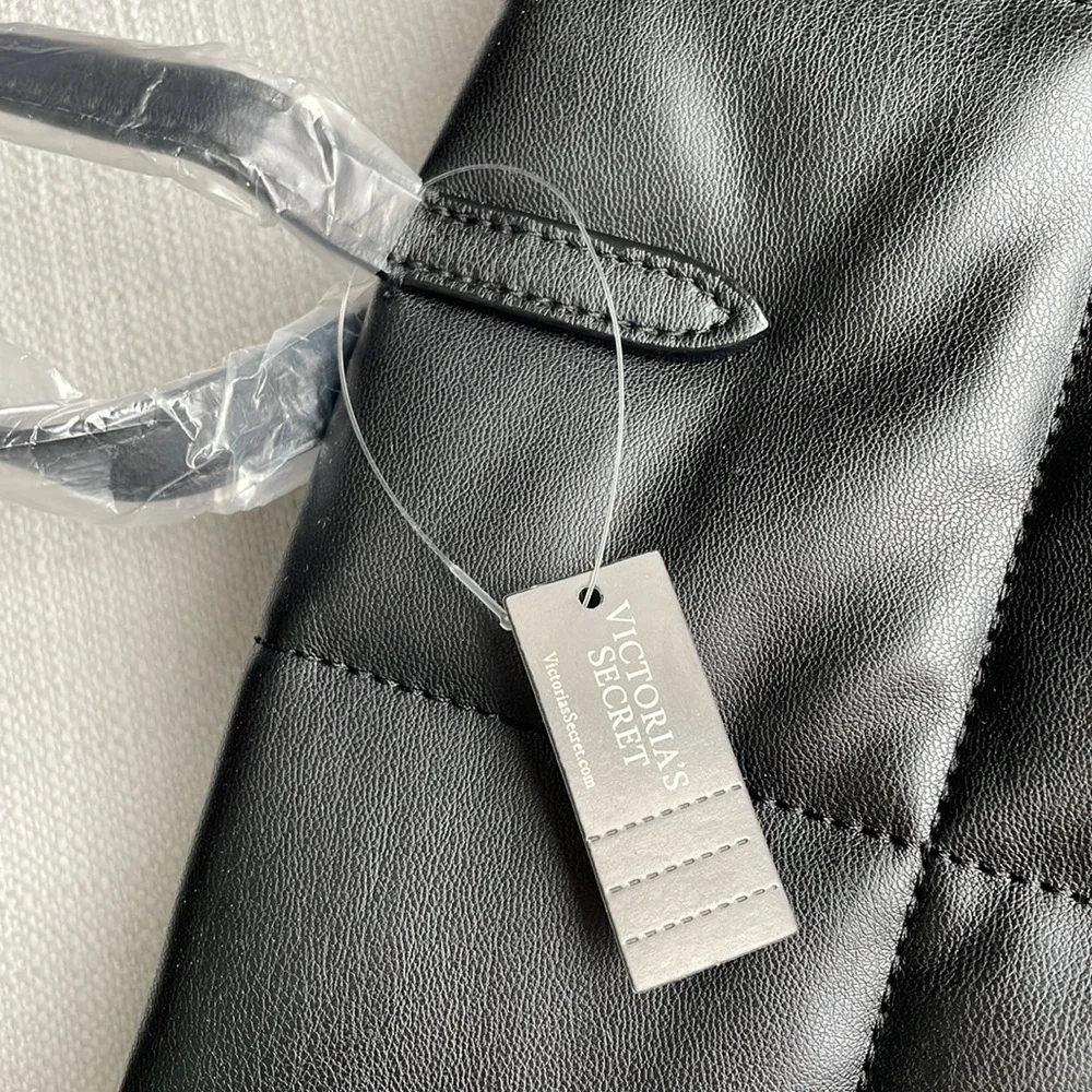 Victoria’s secret black puffer tote bag - Picture 4 of 14